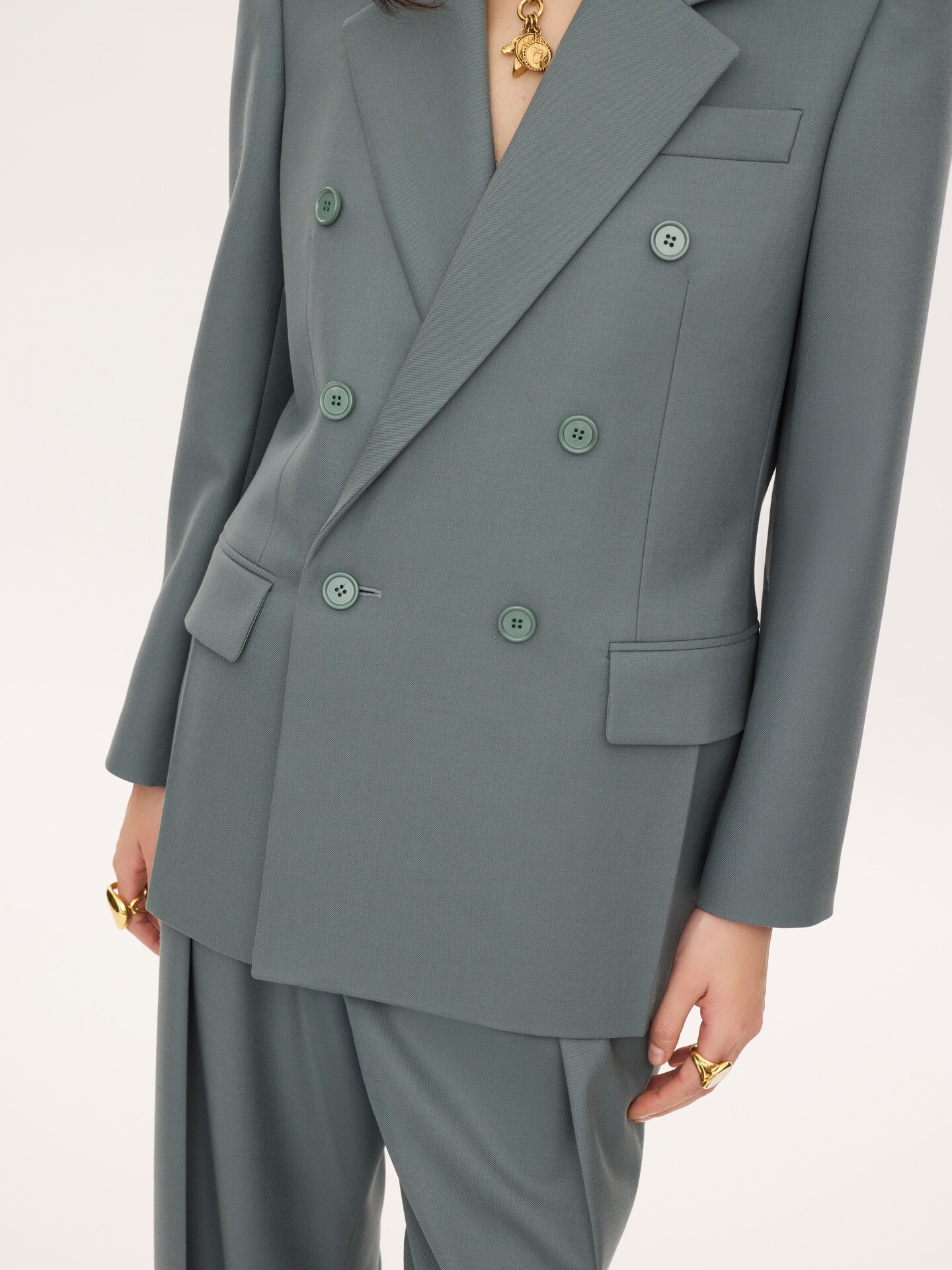 Double-breasted tailored jacket in wool gabardine - 6.0