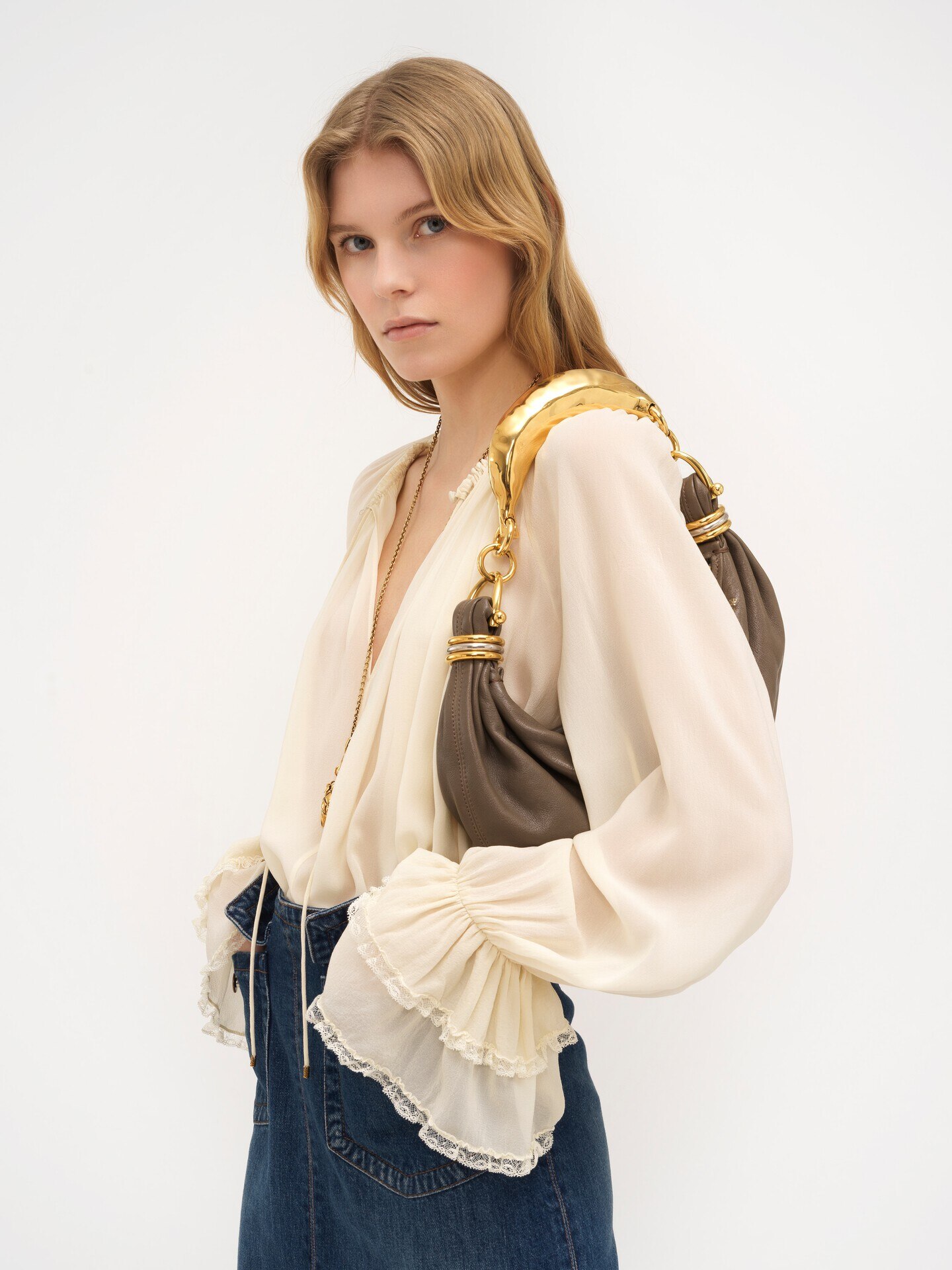 Small Bracelet hobo Bag in grained leather - 2.0