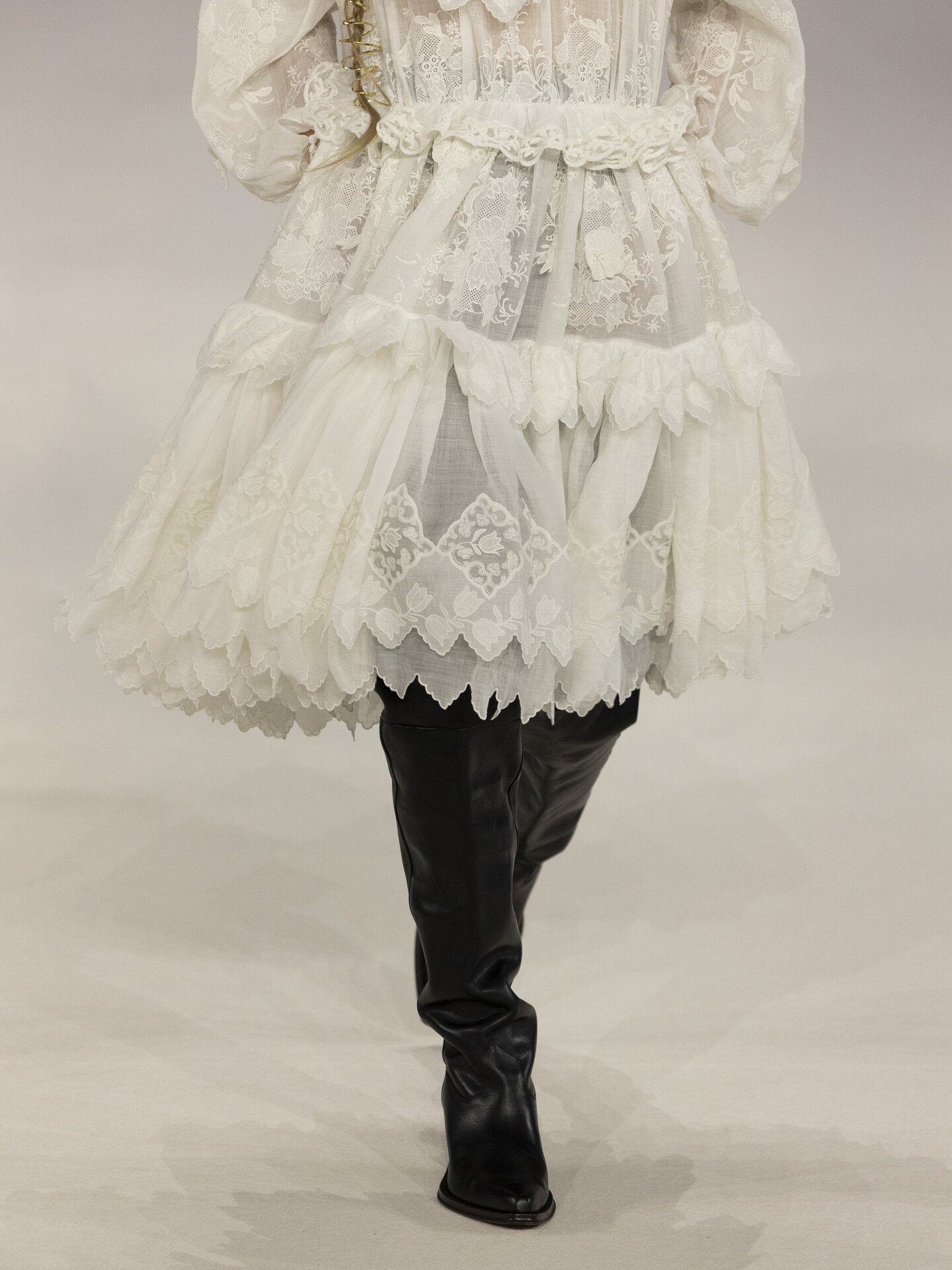 Look 47 - 3