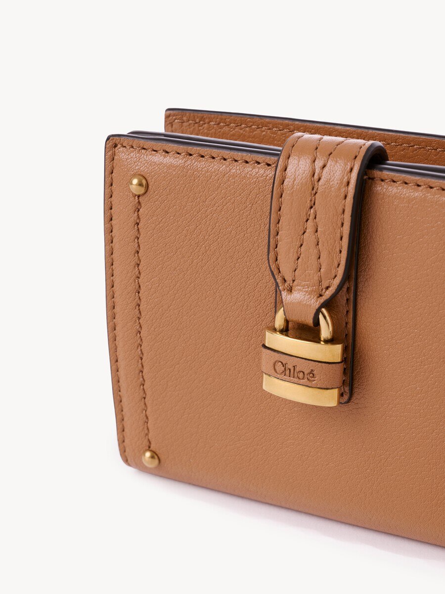 Paddington square wallet in grained leather - 6