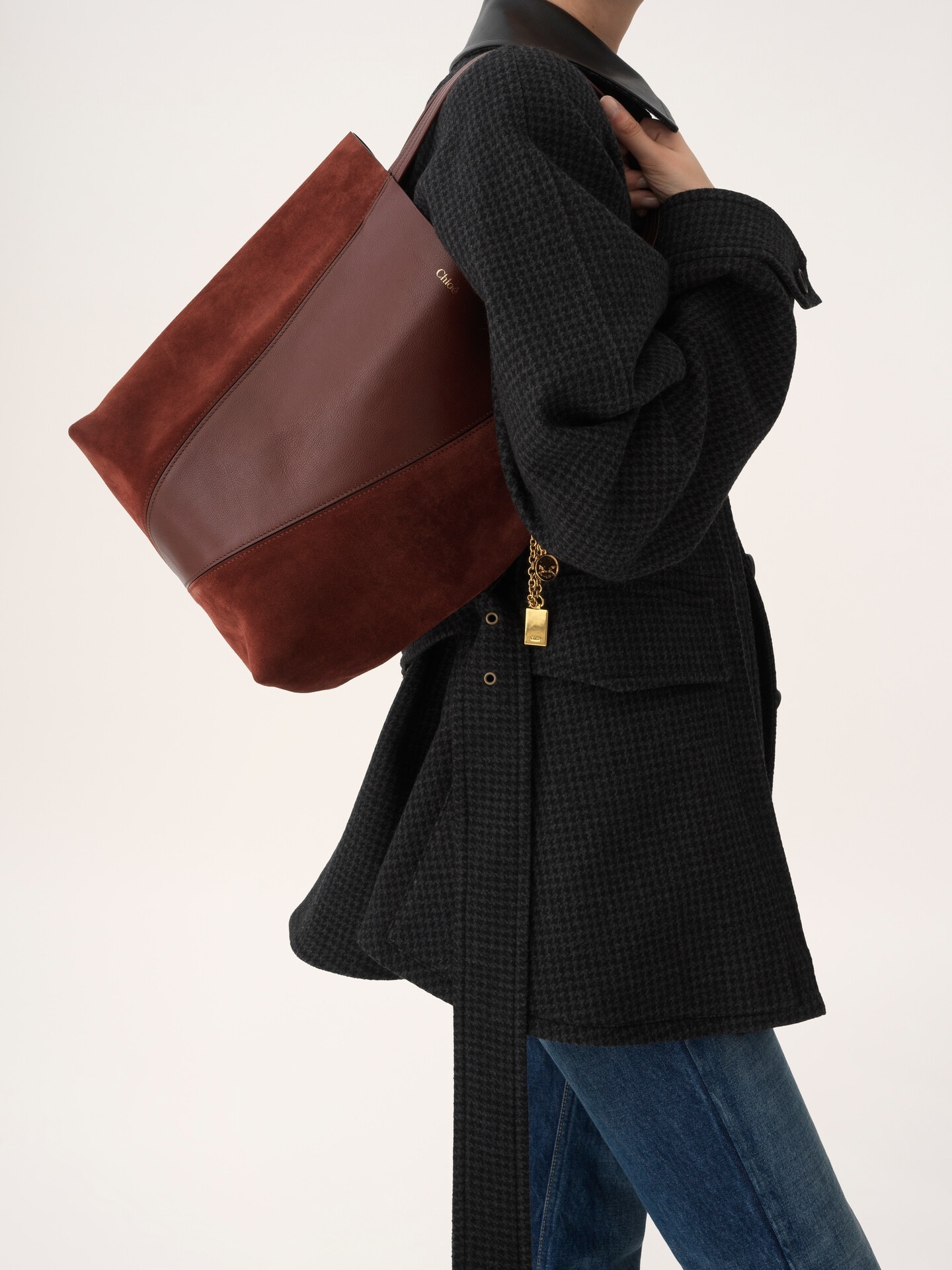 Chlo&eacute; Spin tote bag in grained & suede leather - 3.0