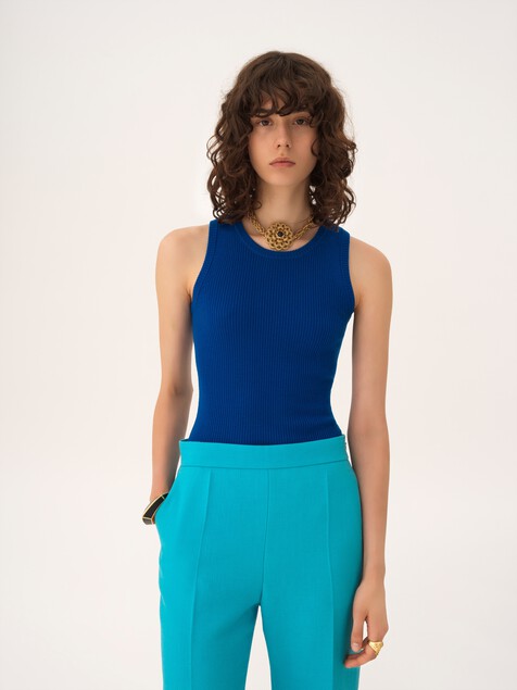 Top col rond sans manches en maille de laine