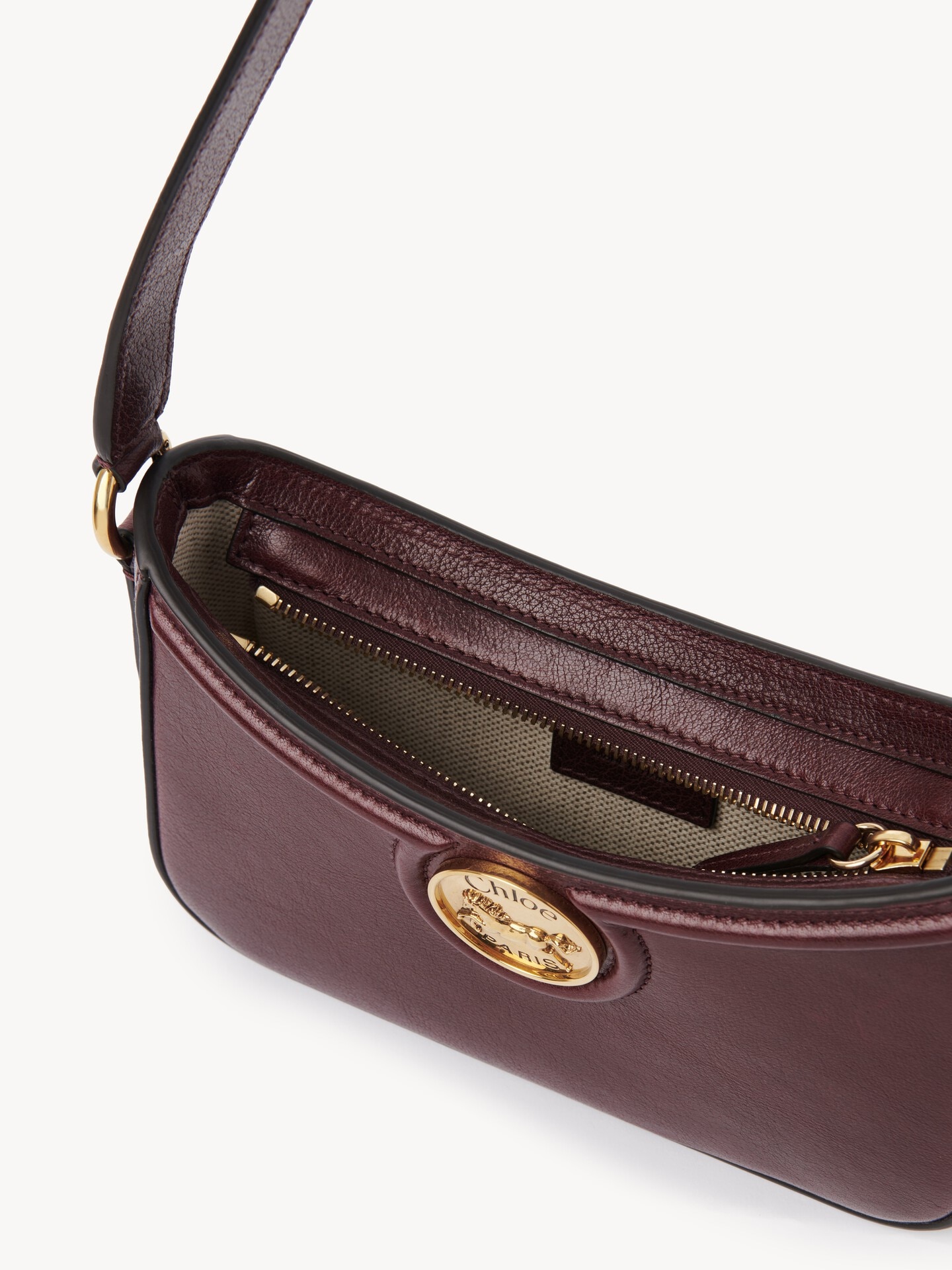 Sac port&eacute; &eacute;paule Horse Medal en cuir grain&eacute; - 6