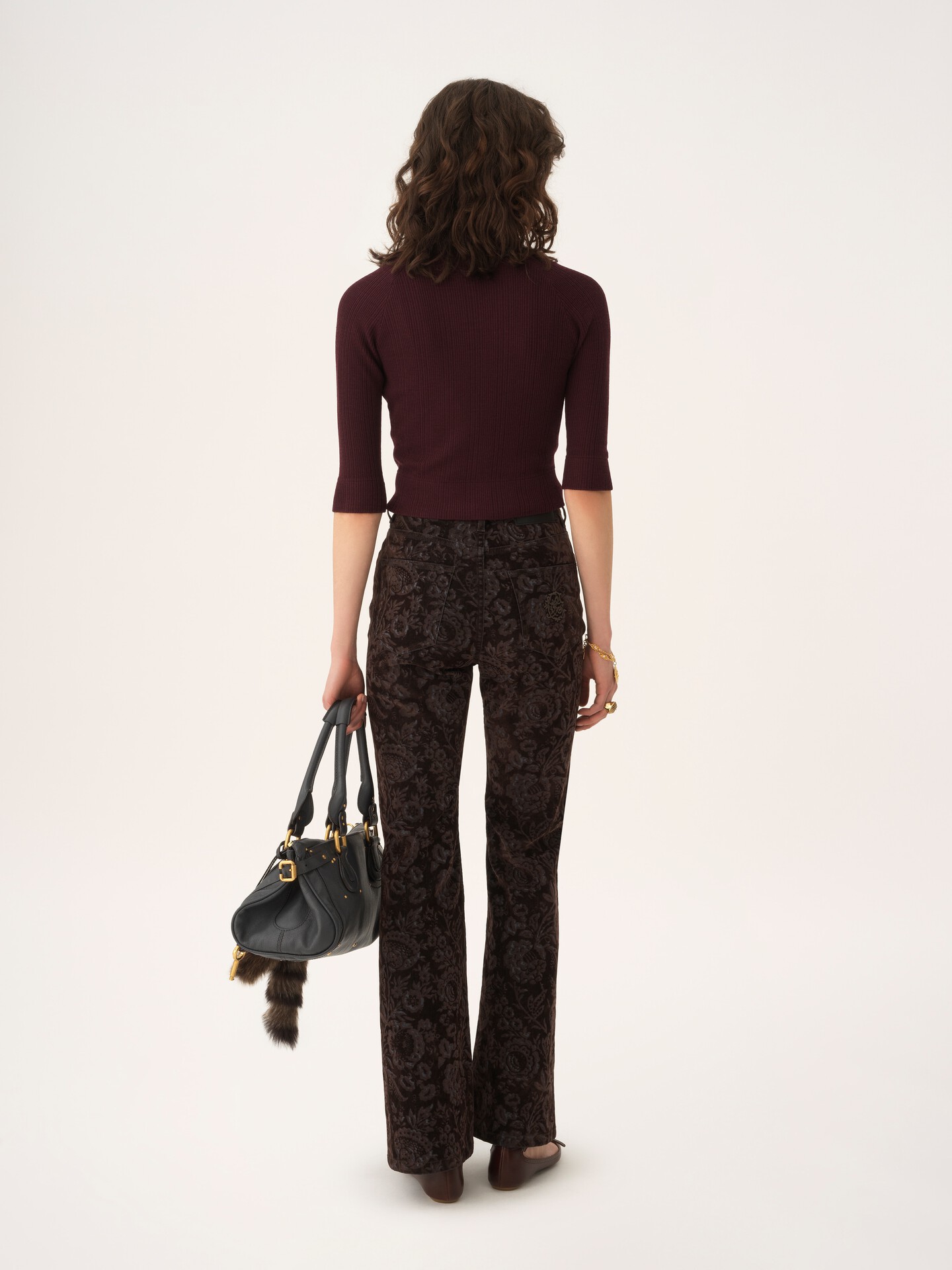 Fitted V-neck cardigan in a wool knit - 5