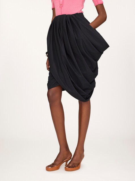 Knee-length wrap skirt in cotton poplin