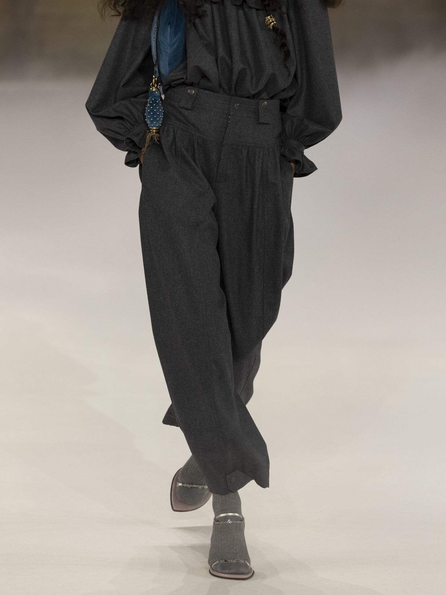 Look 32 - 3