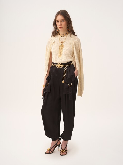Pantalon cargo fluide en satin de soie