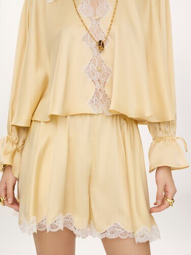 Fluid shorts in washed silk satin & lace - 5