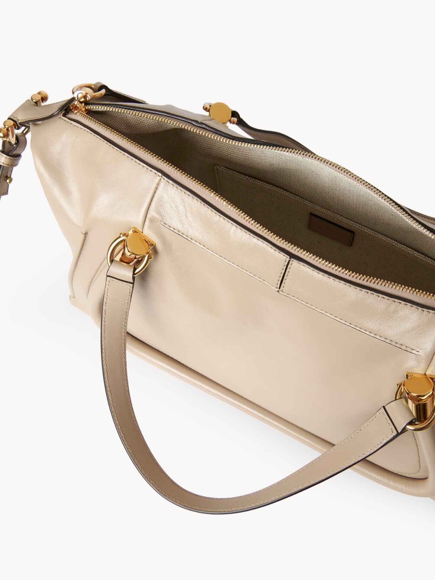 Paraty 24 Tasche aus gl&auml;nzendem Leder - 5