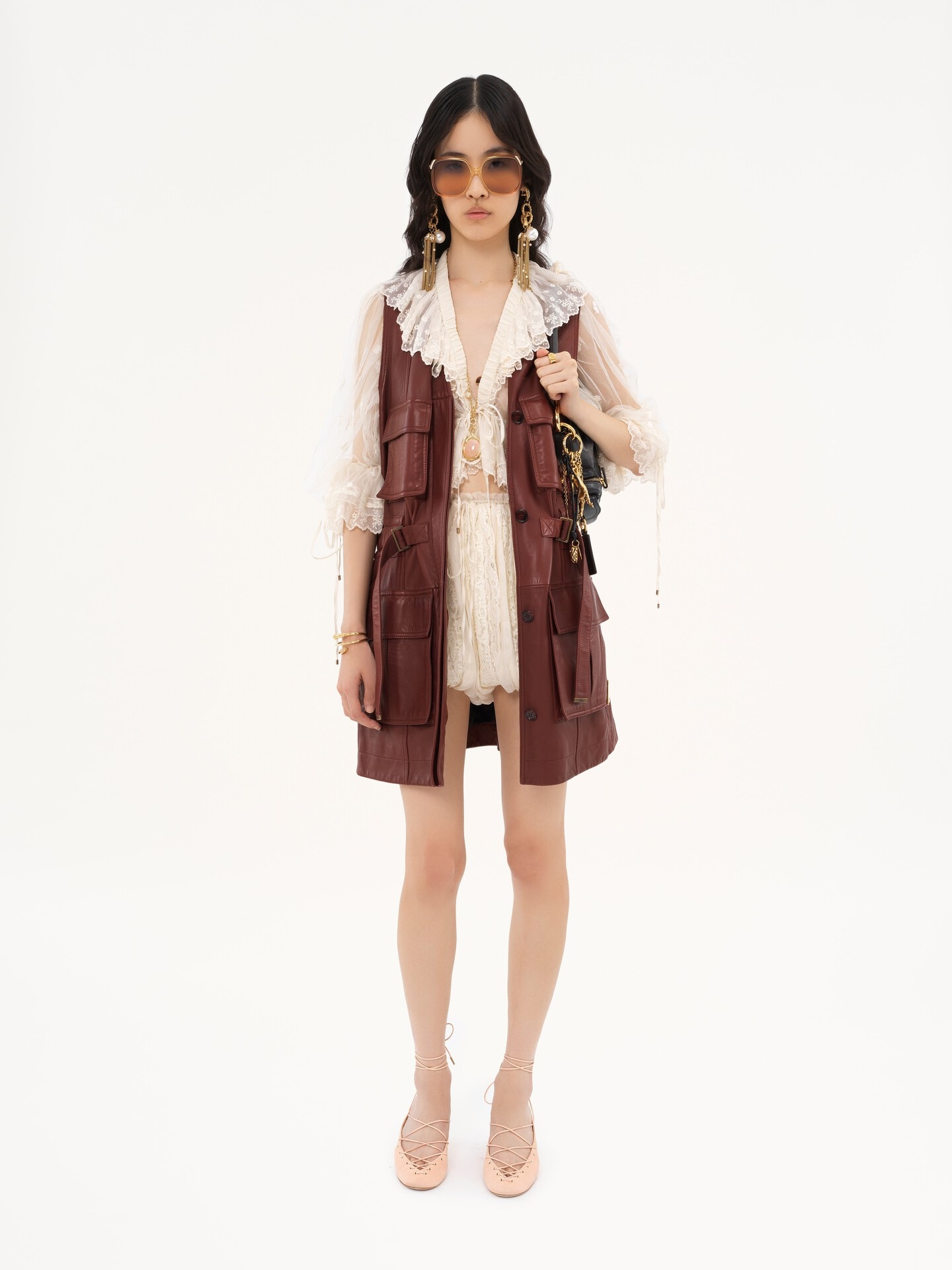 Utilitarian vest in leather - 3