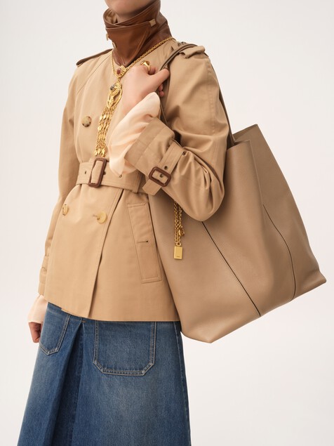 グレインレザー製Chloé Spinラージトートバッグ