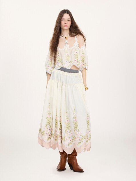 Gathered long skirt in technical taffeta