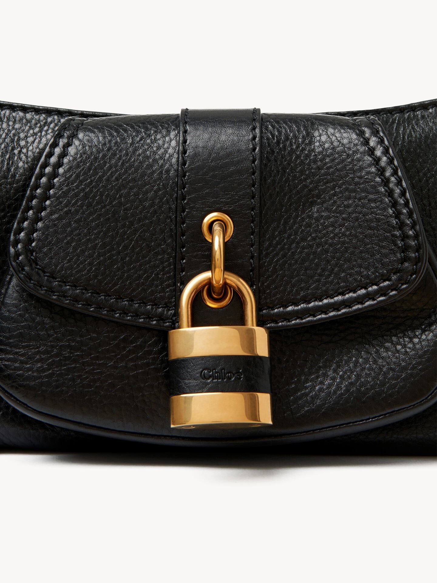 The 99 shoulder bag in grained leather - 8