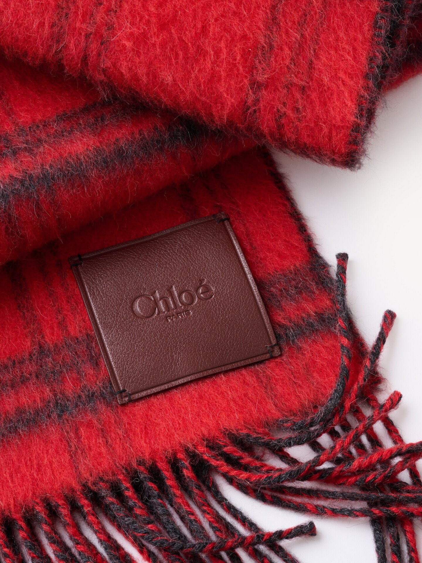 The Chlo&eacute; Covering scarf in alpaca wool - 3.0