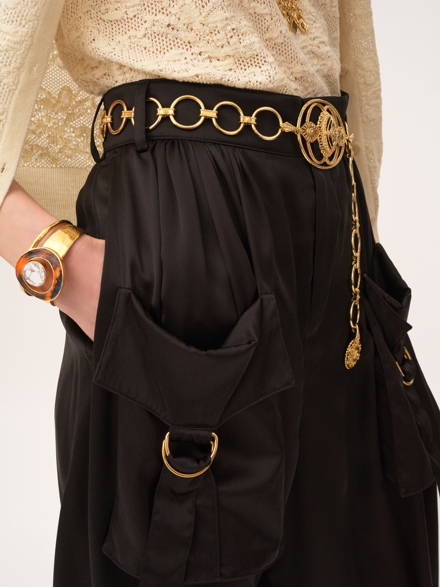 Fluid cargo pants in silk satin - 6