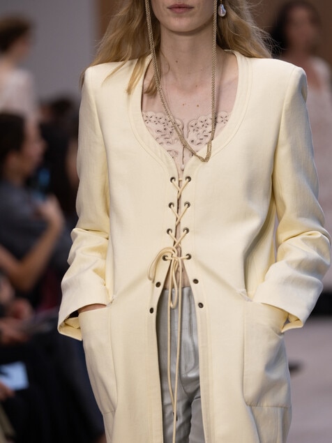 Look 37