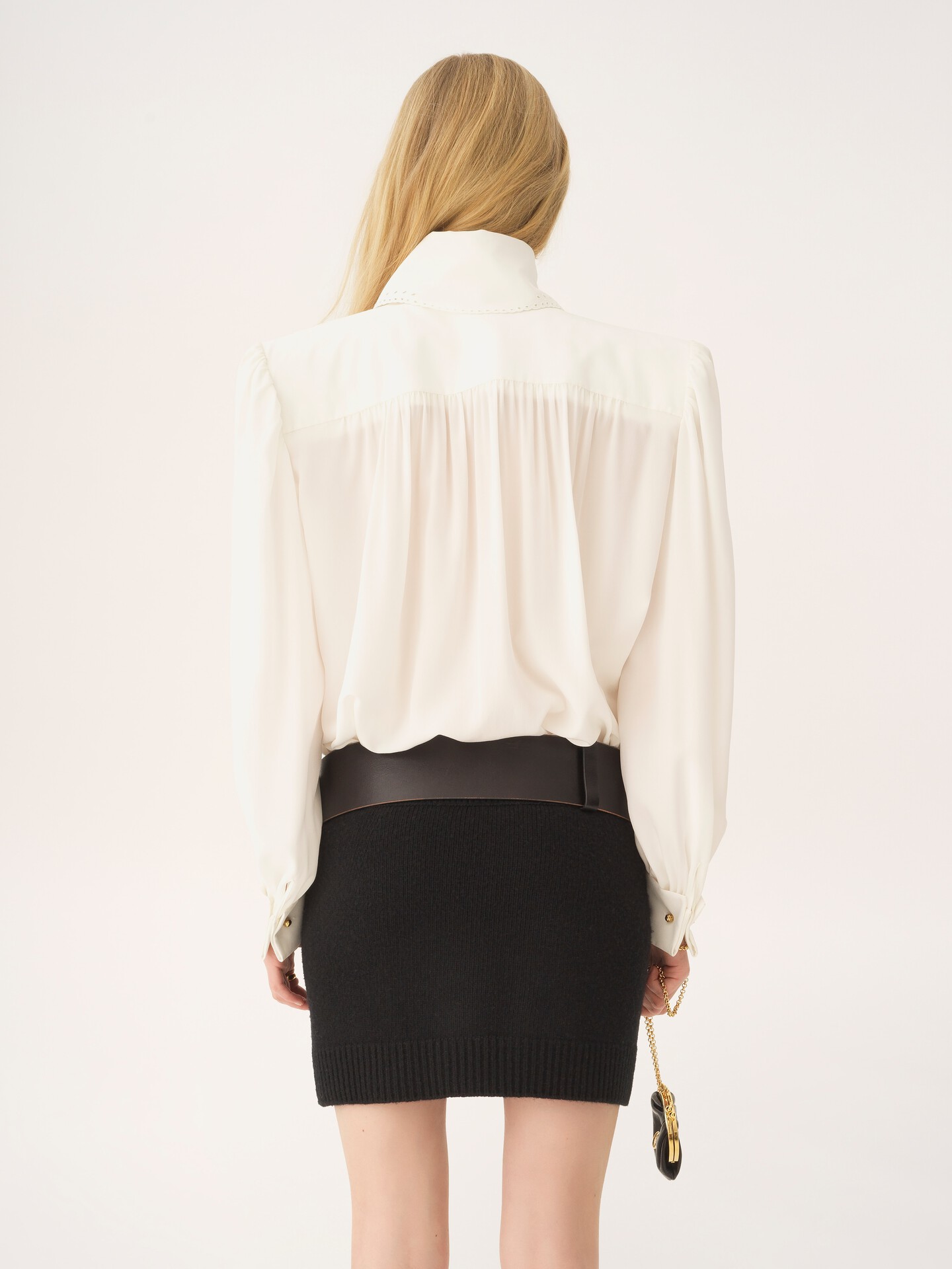 Gathered scarf-tie blouse in cr&ecirc;pe de chine & lace - 6