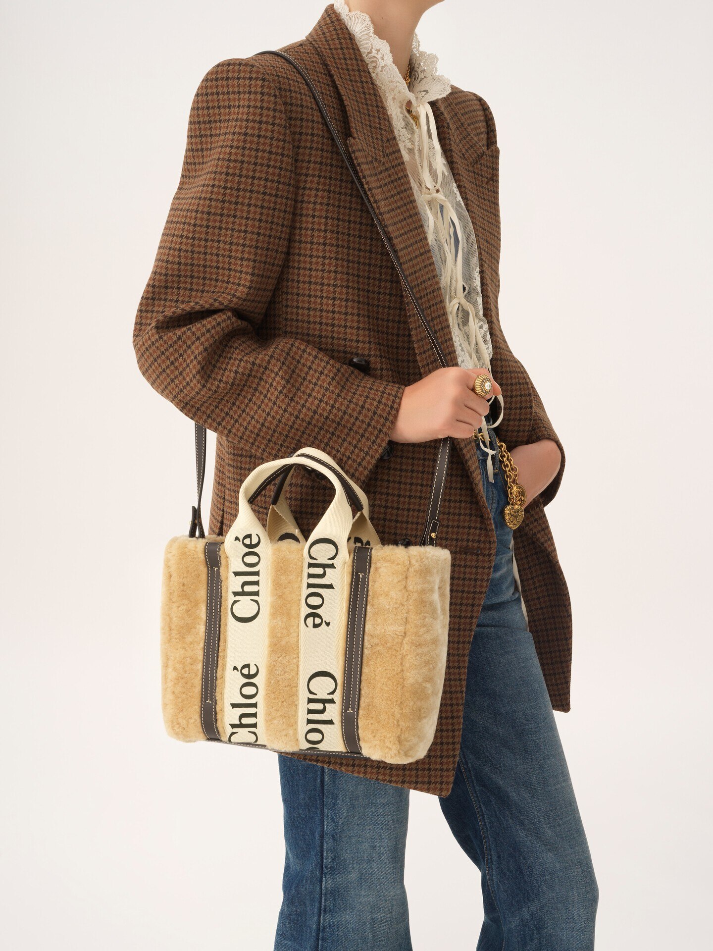 Small Woody tote bag in shearling - 3