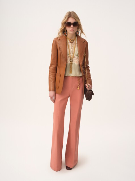 Tailored jacket in leather