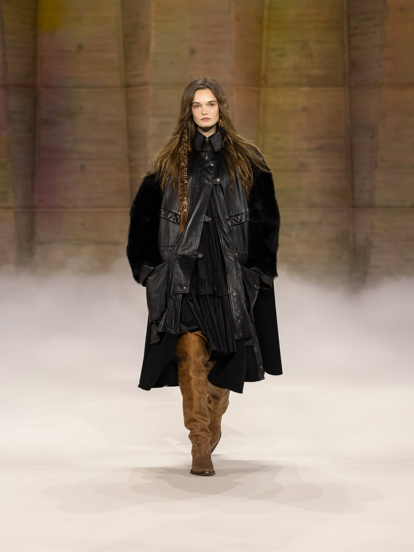 Look 44 - 1