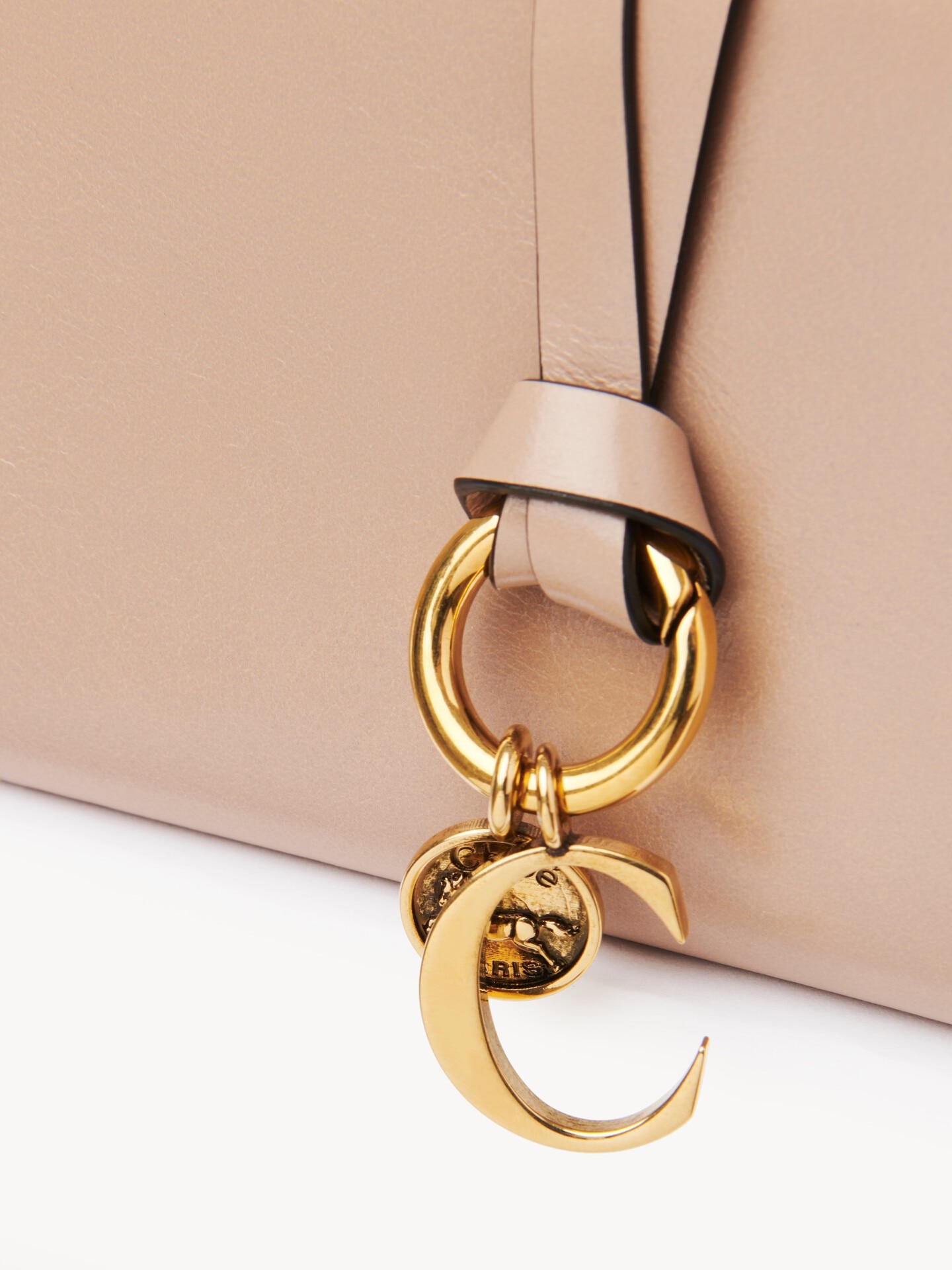 Alphabet bifold wallet in shiny leather - 6