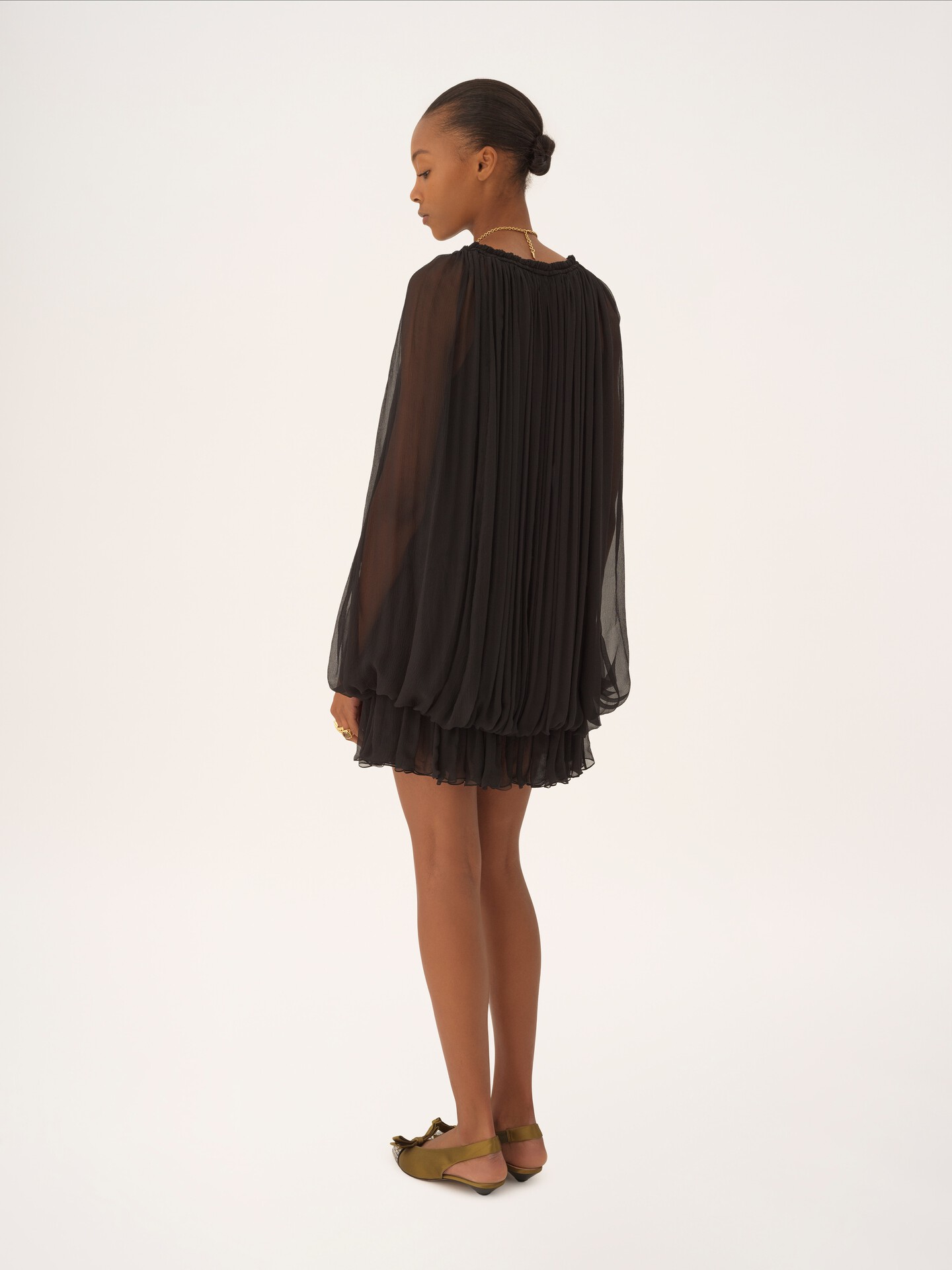 Mini robe cape en mousseline de soie - 5