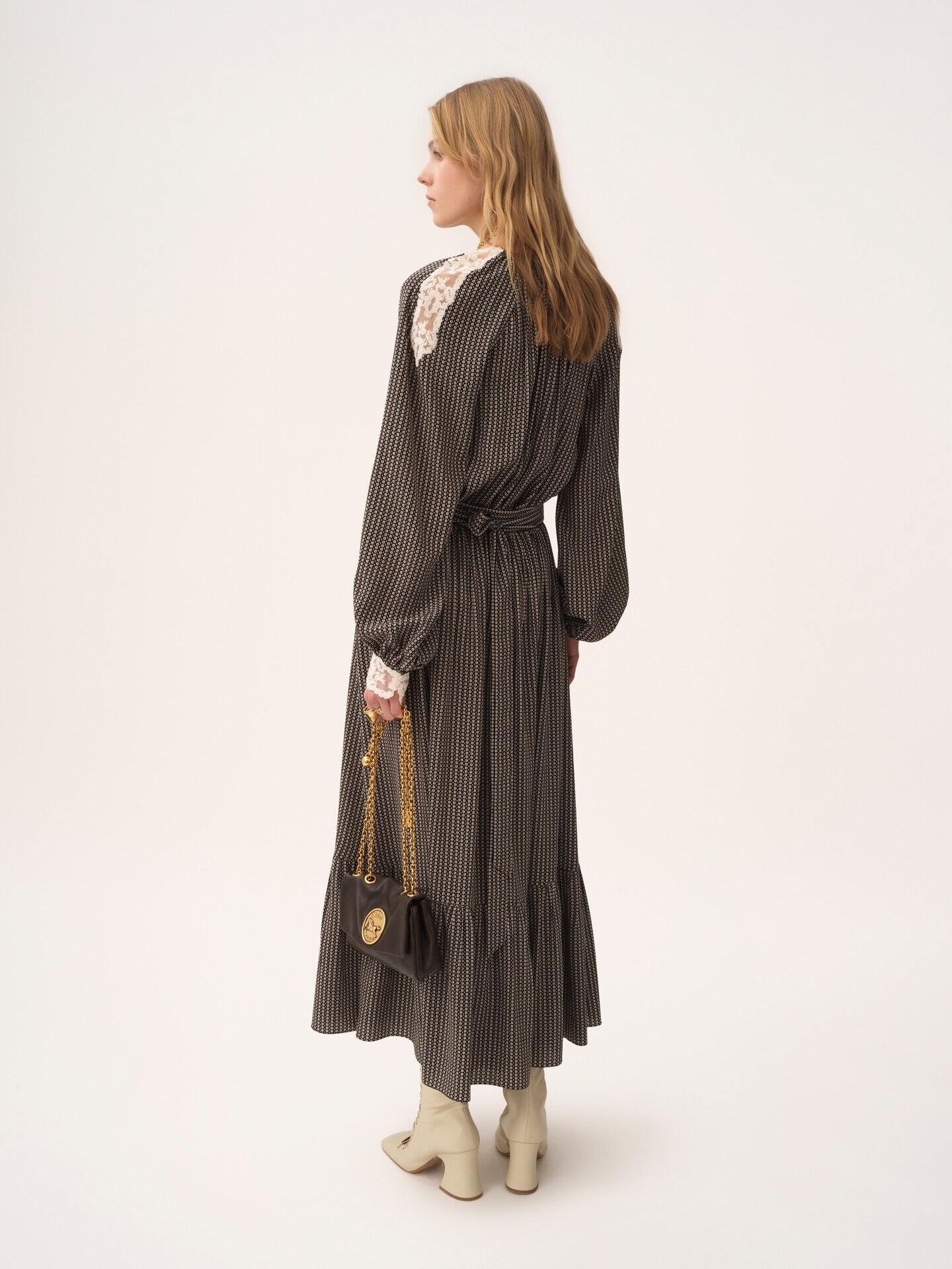 Open-neck top in cr&ecirc;pe de chine & lace - 5