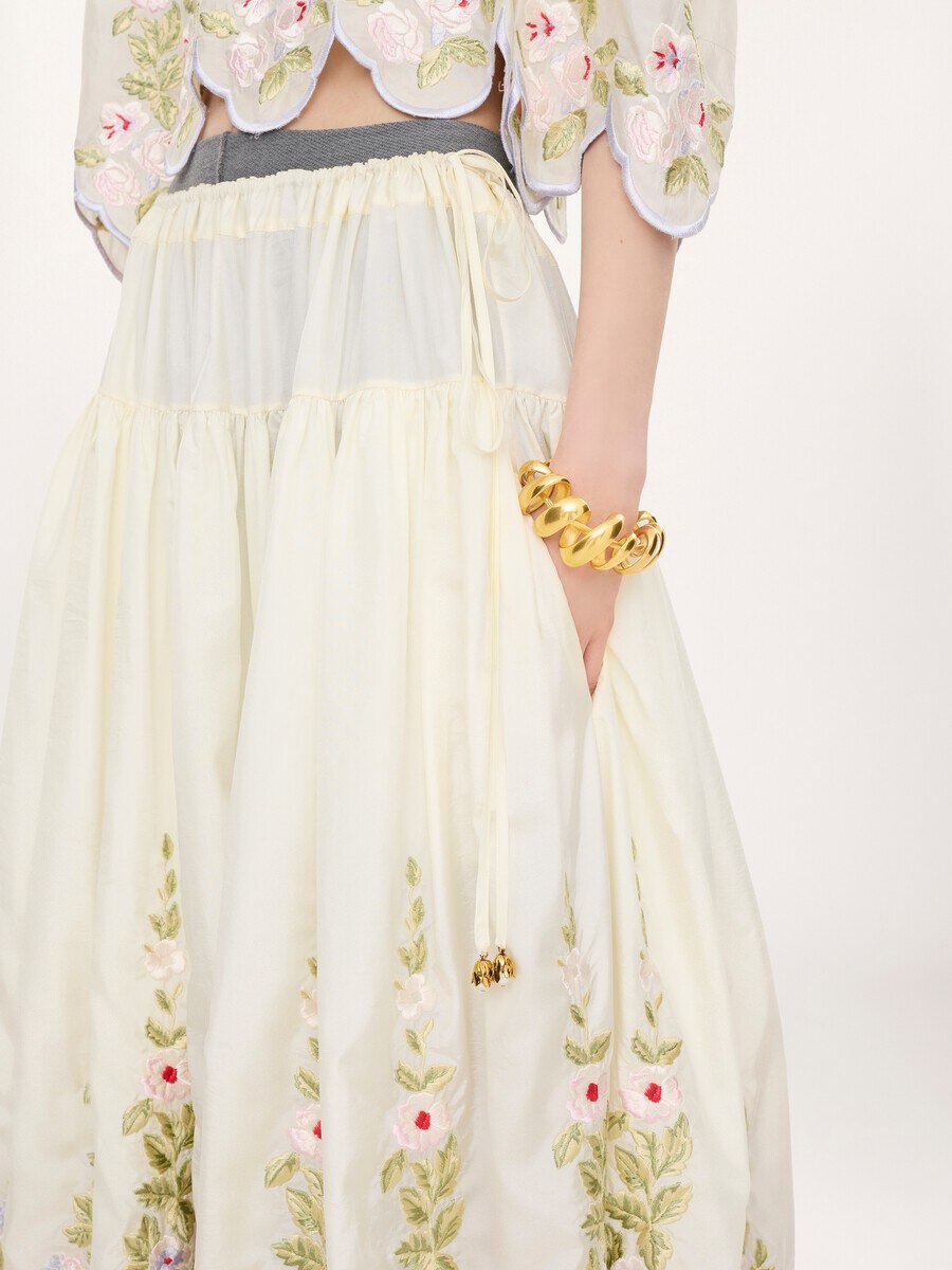 Gathered long skirt in technical taffeta - 10