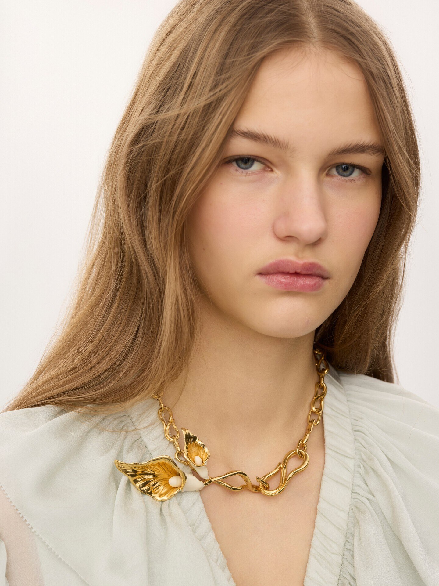 The Chlo&eacute; Lily choker - 3