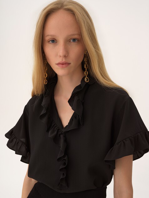 The Chlo&eacute; Script earrings