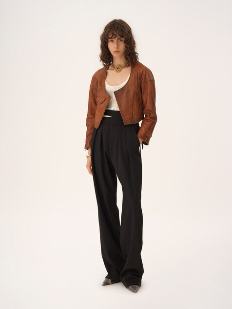 Cropped-Jacke aus Leder mit Rundhalsausschnitt