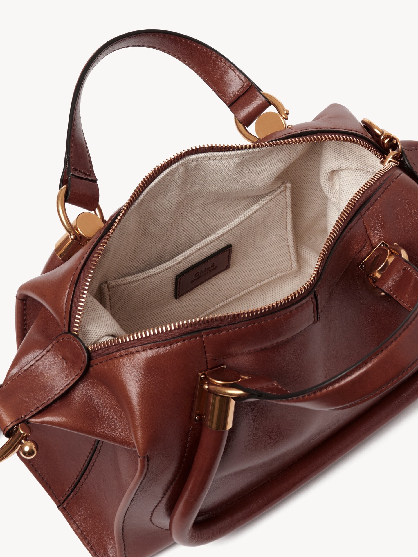 Petit sac Paraty 24 en cuir brillant - 6