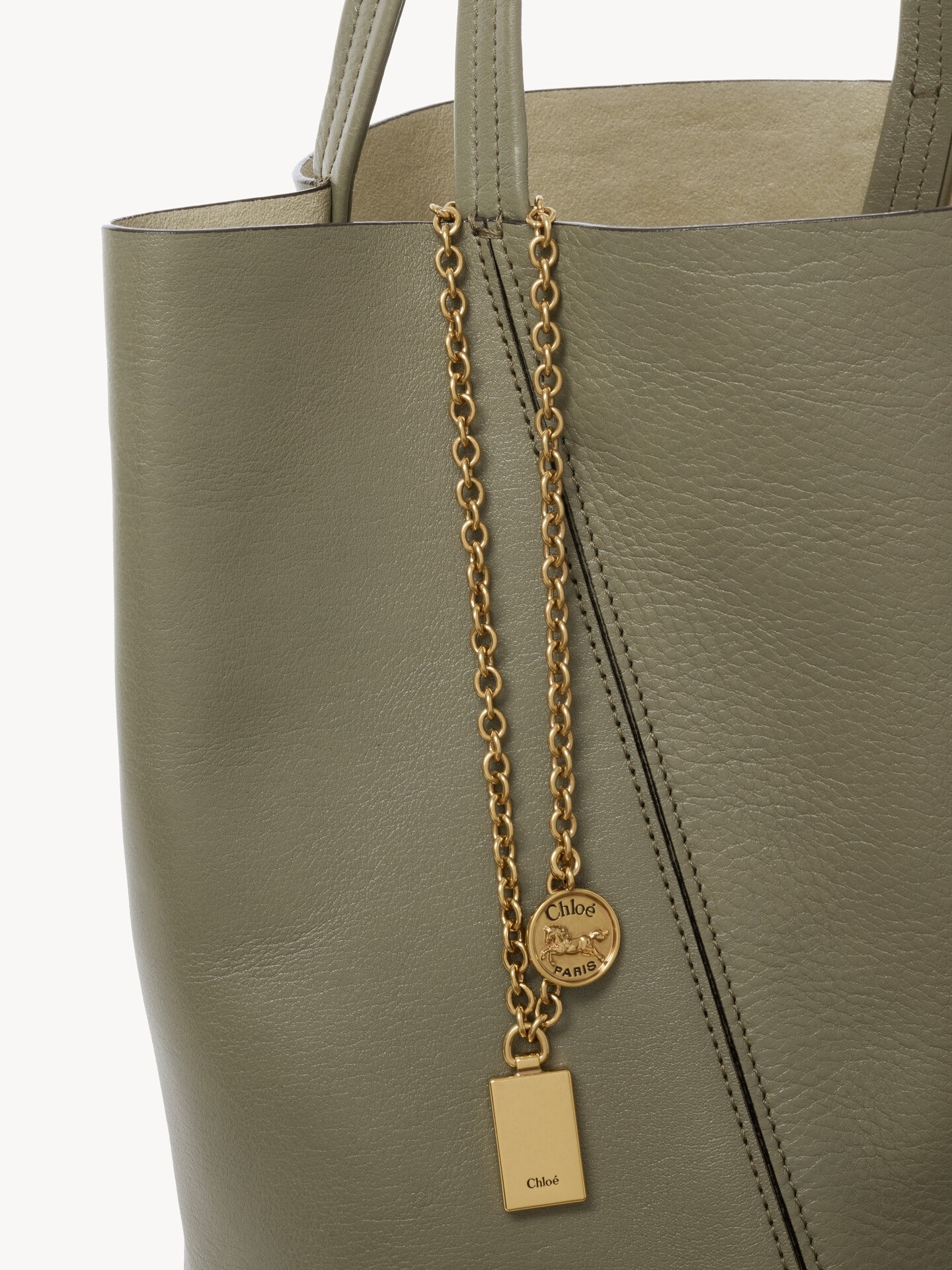 Chlo&eacute; Spin tote bag in grained leather - 6.0