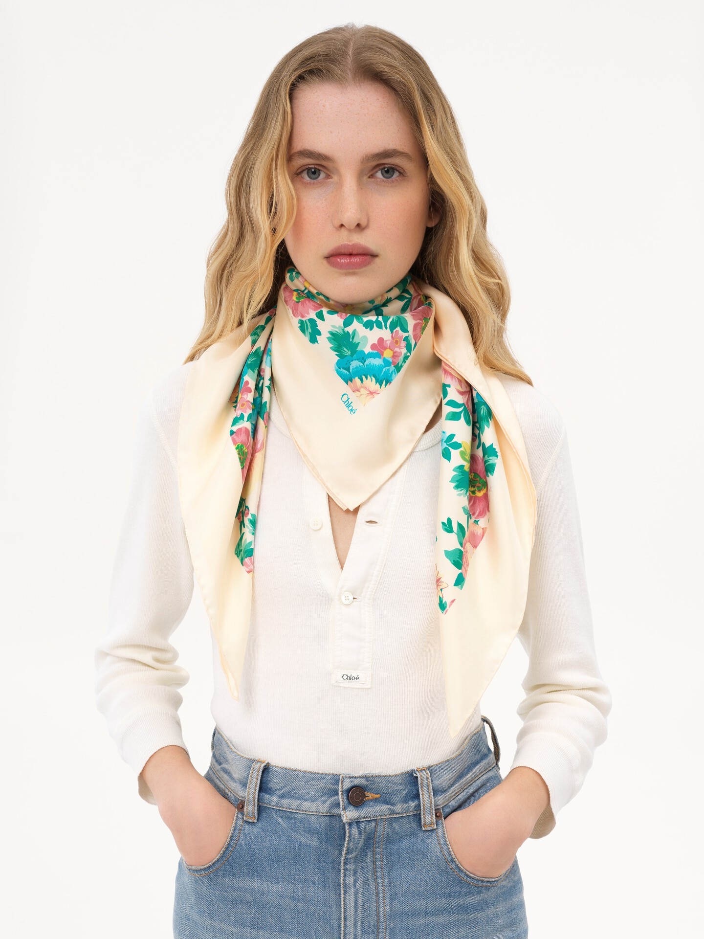 Foulard carré Chloé Peonies en twill de soie - 3