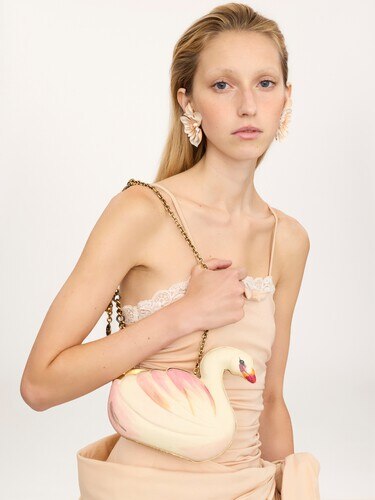 Chlo&eacute; Tropicus swan minaudi&egrave;re in hand-painted leather - 3