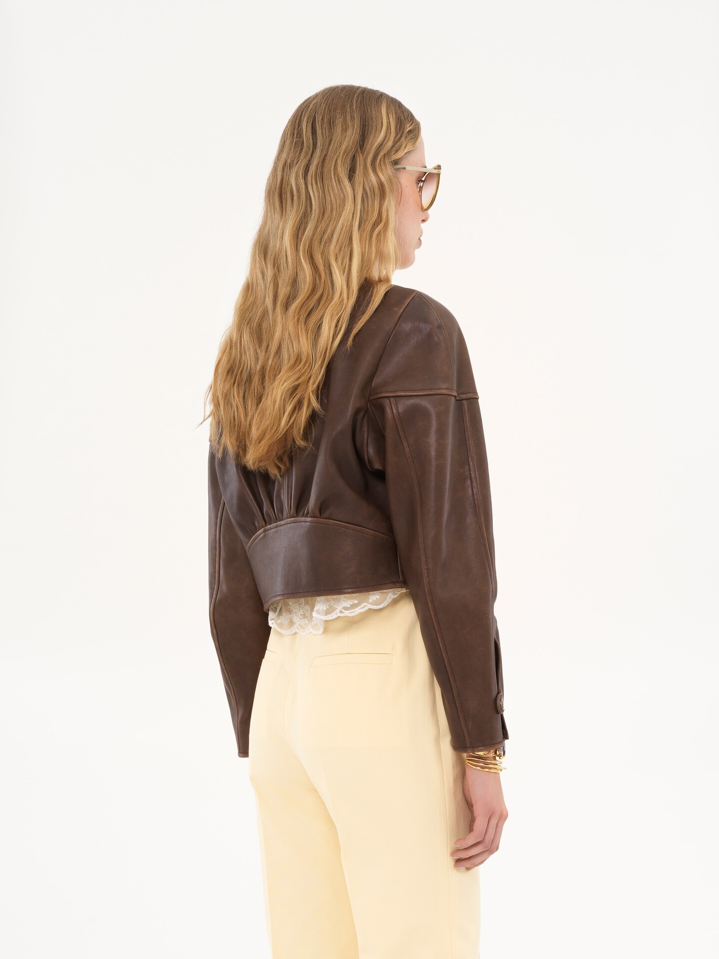 Cropped scoop-neck jacket in leather - 5