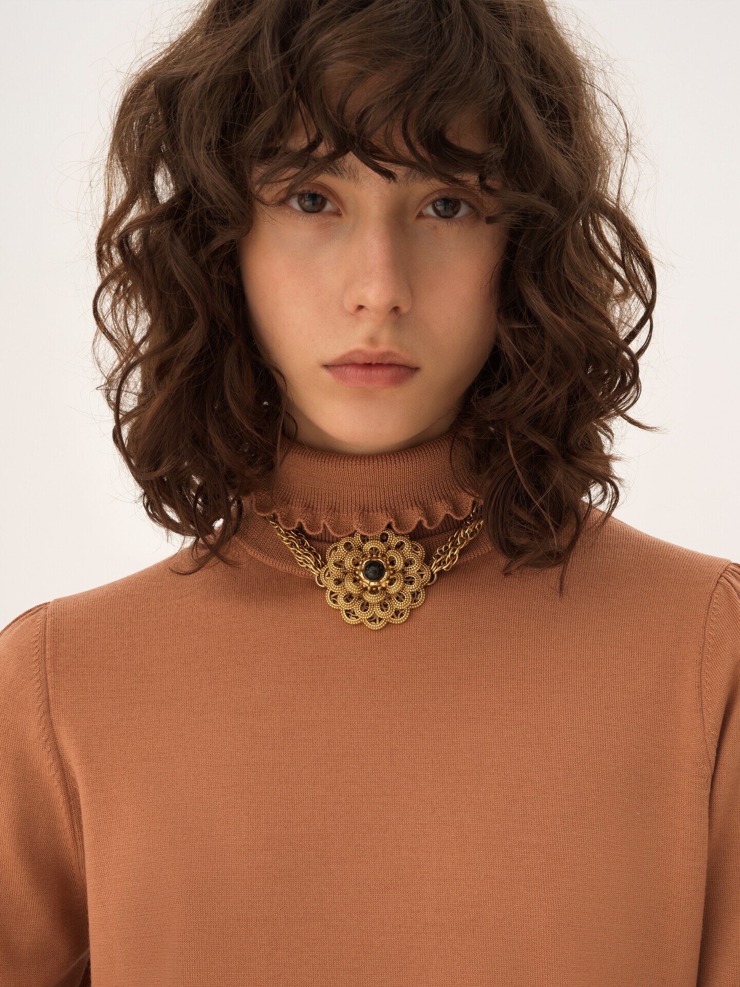 Turtleneck sweater in a merino wool knit - 7