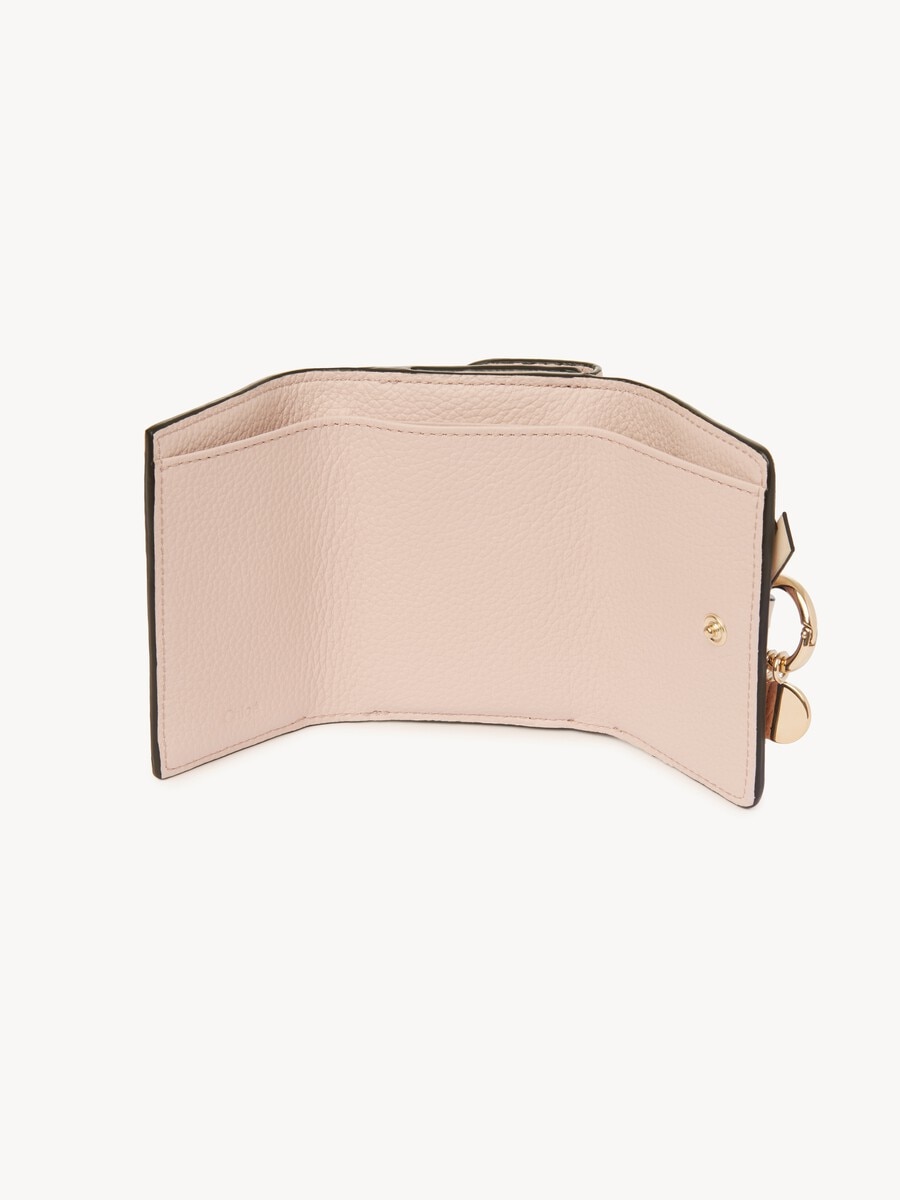 Mini Alphabet tri-fold in grained leather - 5