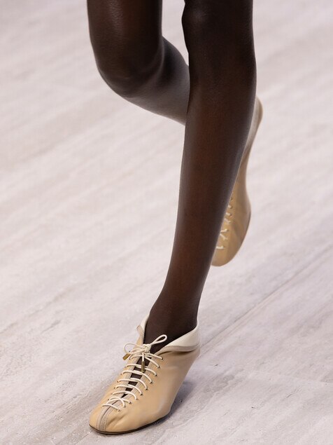 Look 25