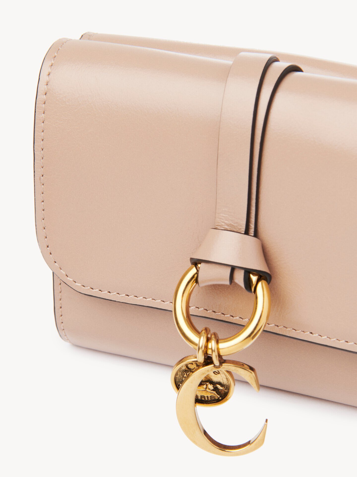 Petit portefeuille &agrave; trois volets Alphabet en cuir brillant - 6