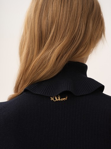 Fitted turtleneck sweater in a cotton & wool knit - 7