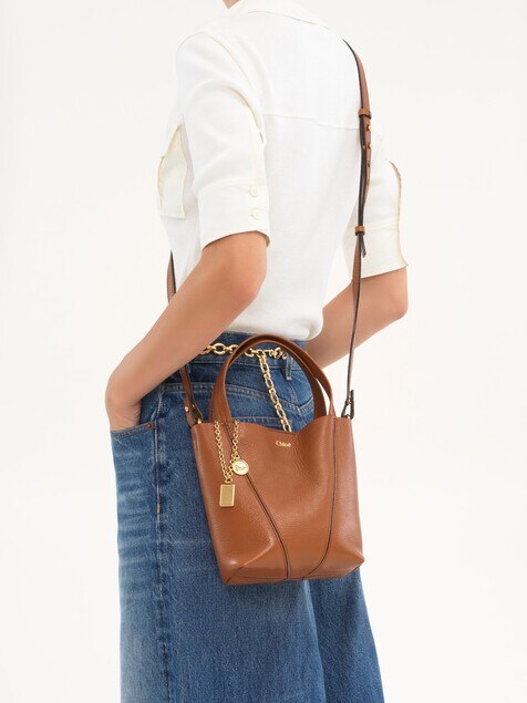 Small Chlo&eacute; Spin tote bag in grained leather
