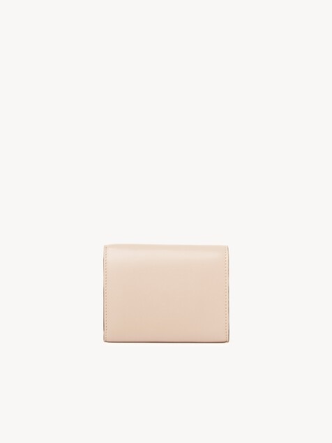 Small Chlo&eacute; Iconic tri-fold with coin pocket in shiny leather