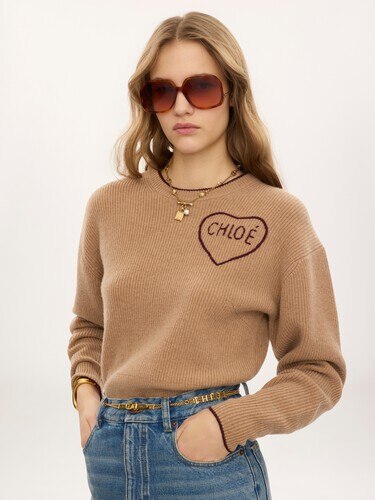 Cropped fitted logo jumper in a wool & cashmere knit - 4