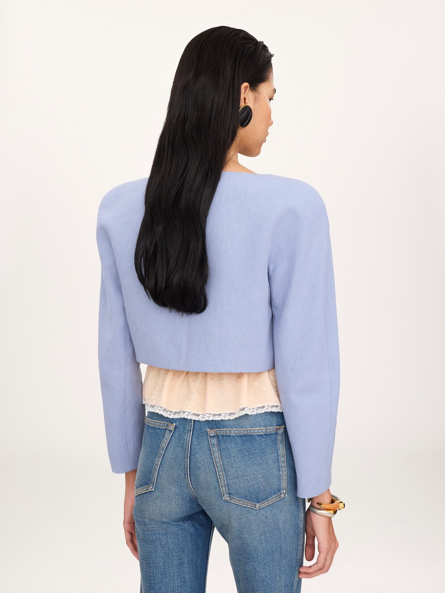 Cropped collarless jacket in linen cr&ecirc;pe - 4.0
