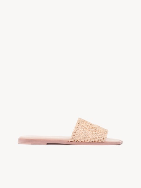 Chlo&eacute; Soleil slide