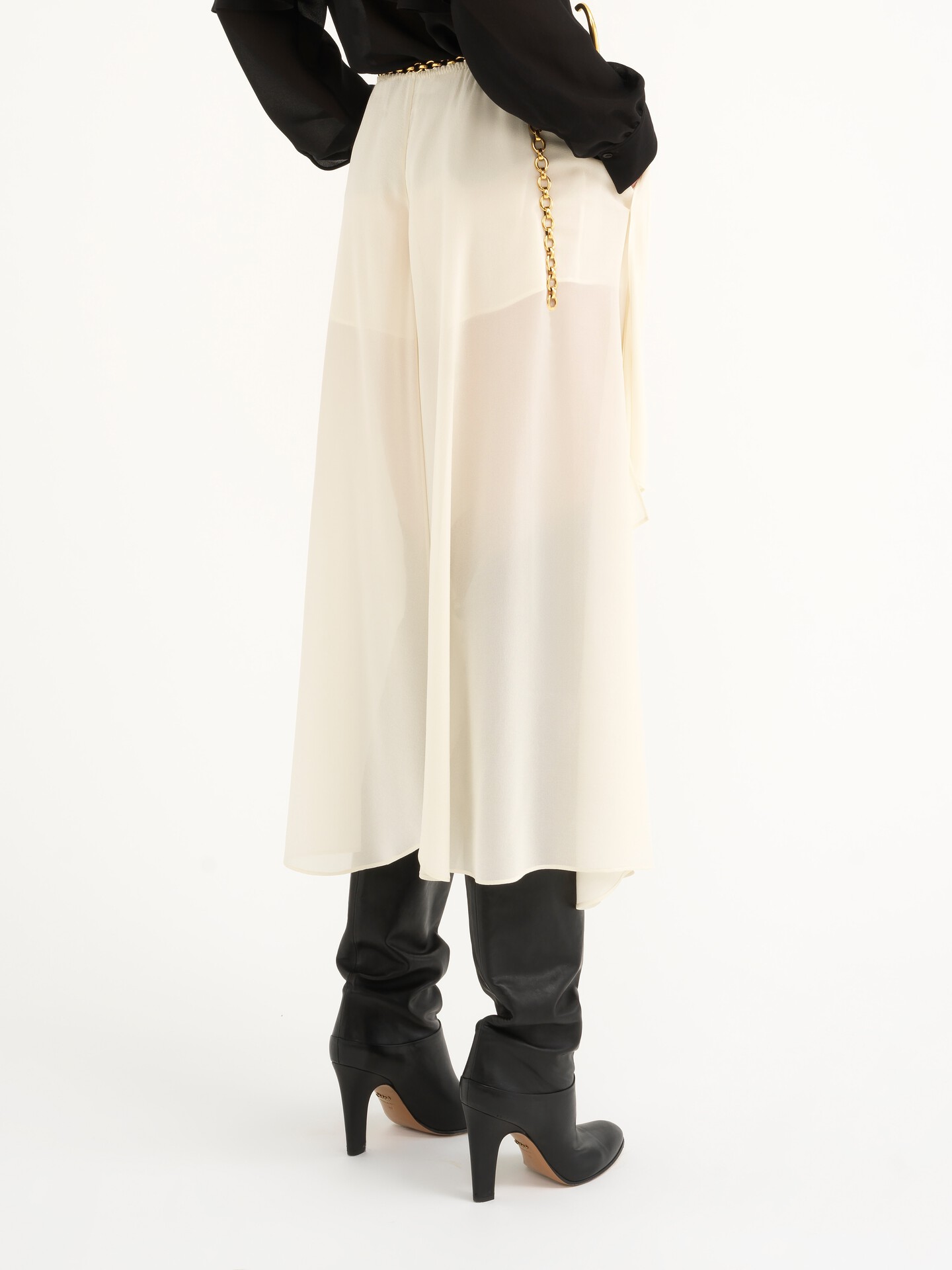 Fluid volant shorts in silk georgette - 6