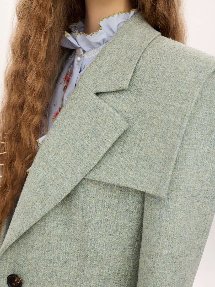 Single-breasted tailored jacket in chin&eacute; wool - 9