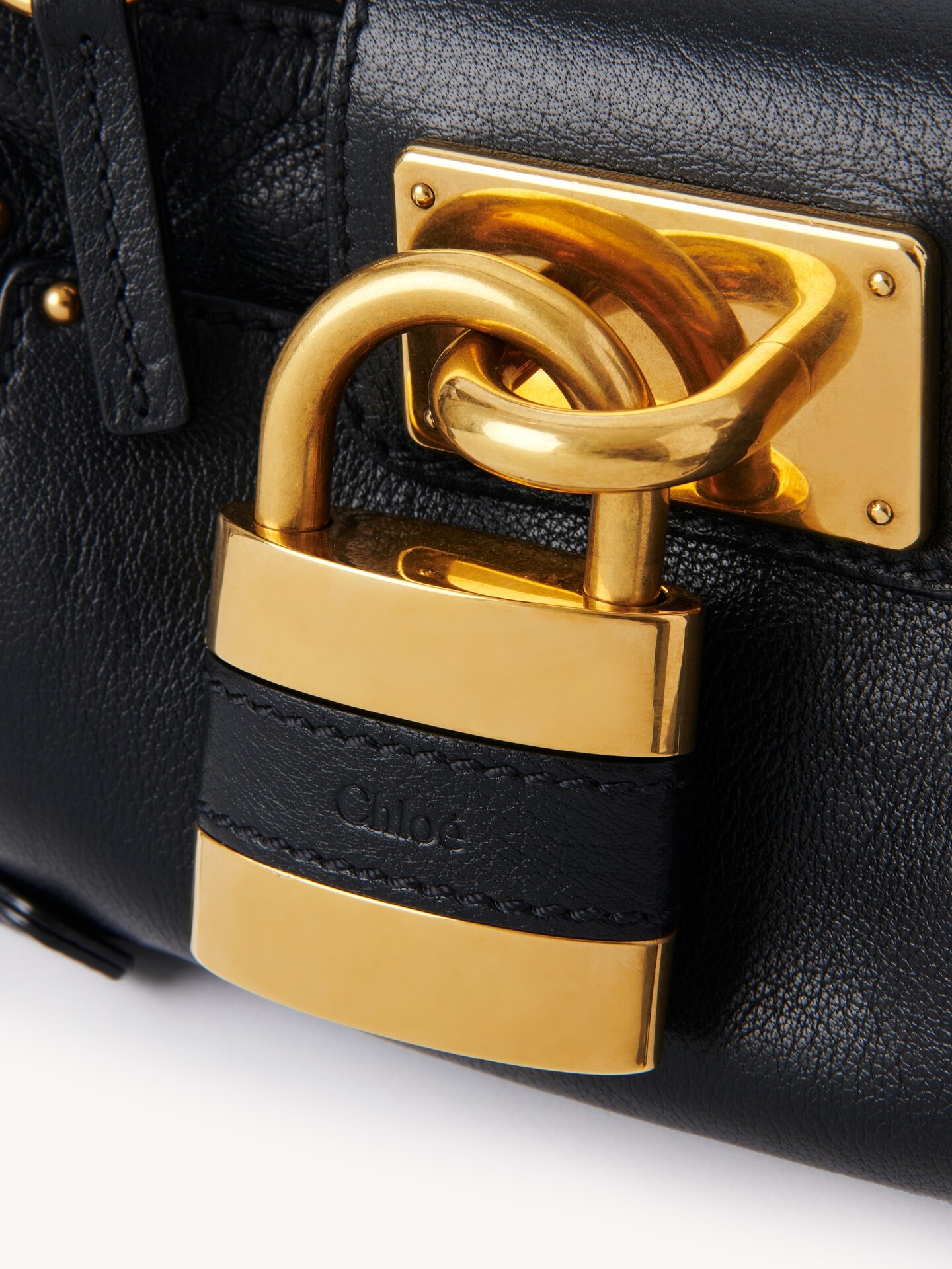 Small Paddington chain bag in grained leather - 9