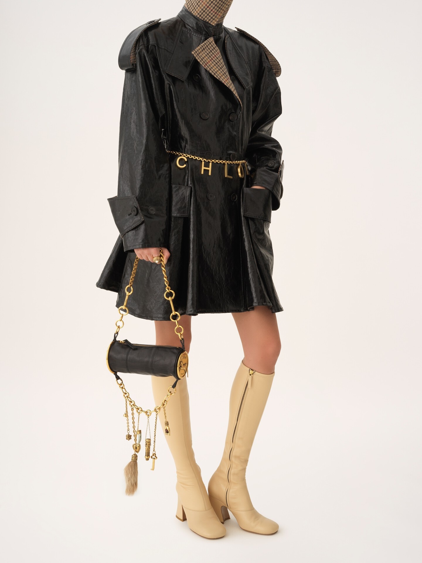 Ch&acirc;teau Treasures shoulder bag in grained leather - 8